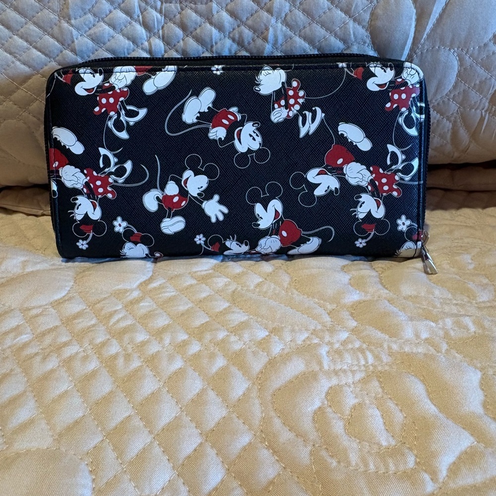 Disney Black and Red Mickey Mouse Zip Around Wallet - Picture 2 of 12